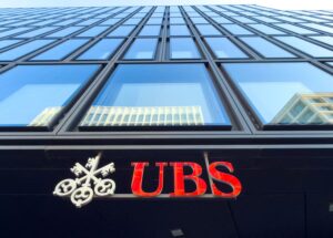 Quốc hội Thụy Sĩ cân nhắc giảm bớt gánh nặng vốn cho UBS bằng phương án thỏa hiệp mới